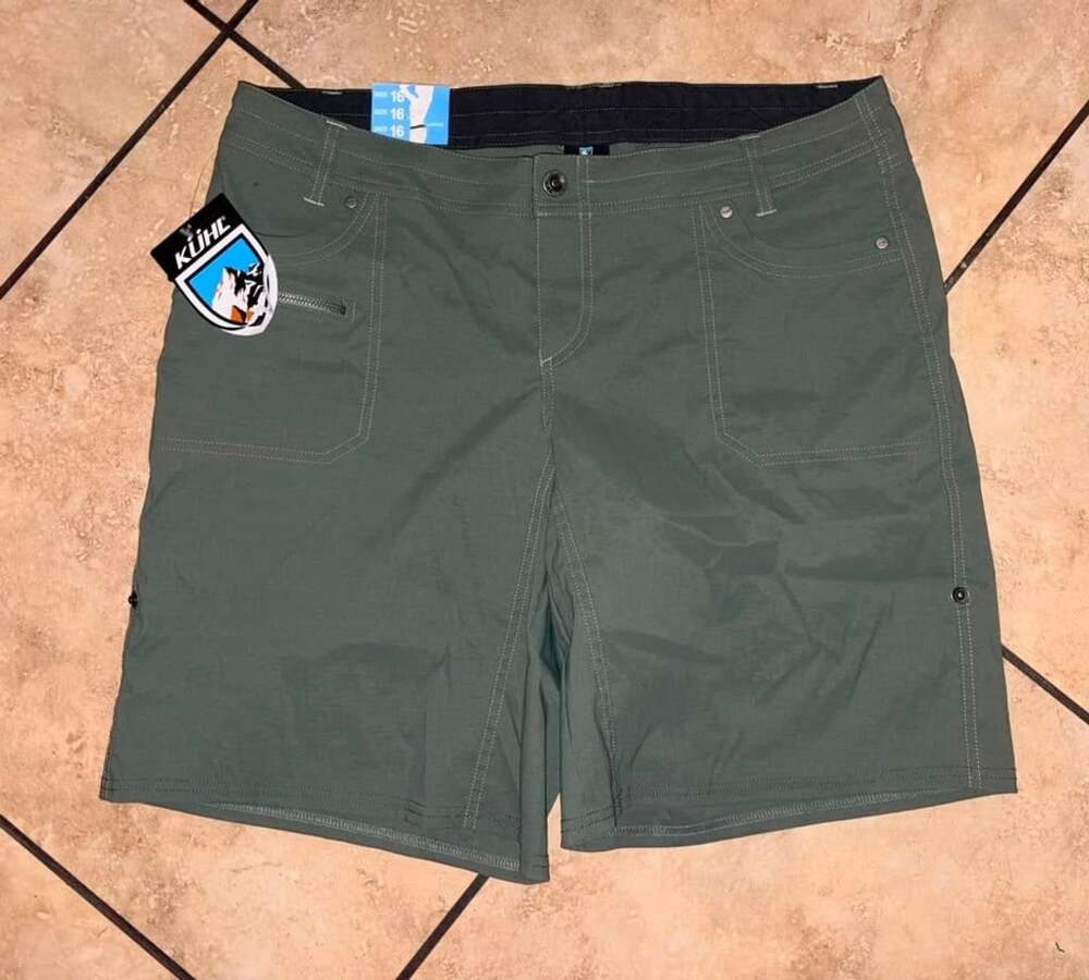 KÜHL Women's Cargo Shorts Size 16 Green